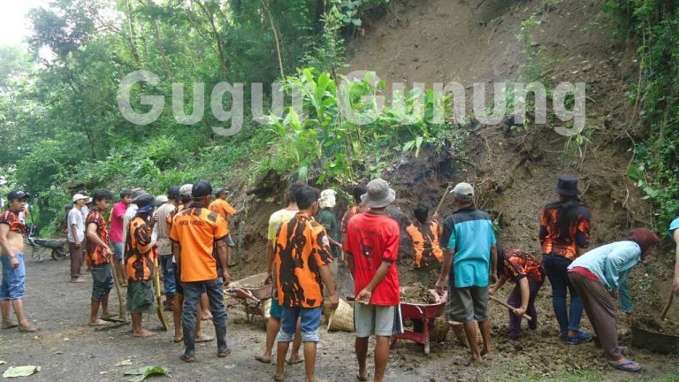 Notasi Gugur Gunung, Lagu Semangat Gotong Royong Masyarakat Jawa ...